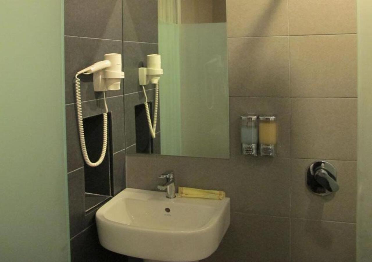 Hotel Austin Paradise - Taman Pulai Utama Skudai Exterior foto