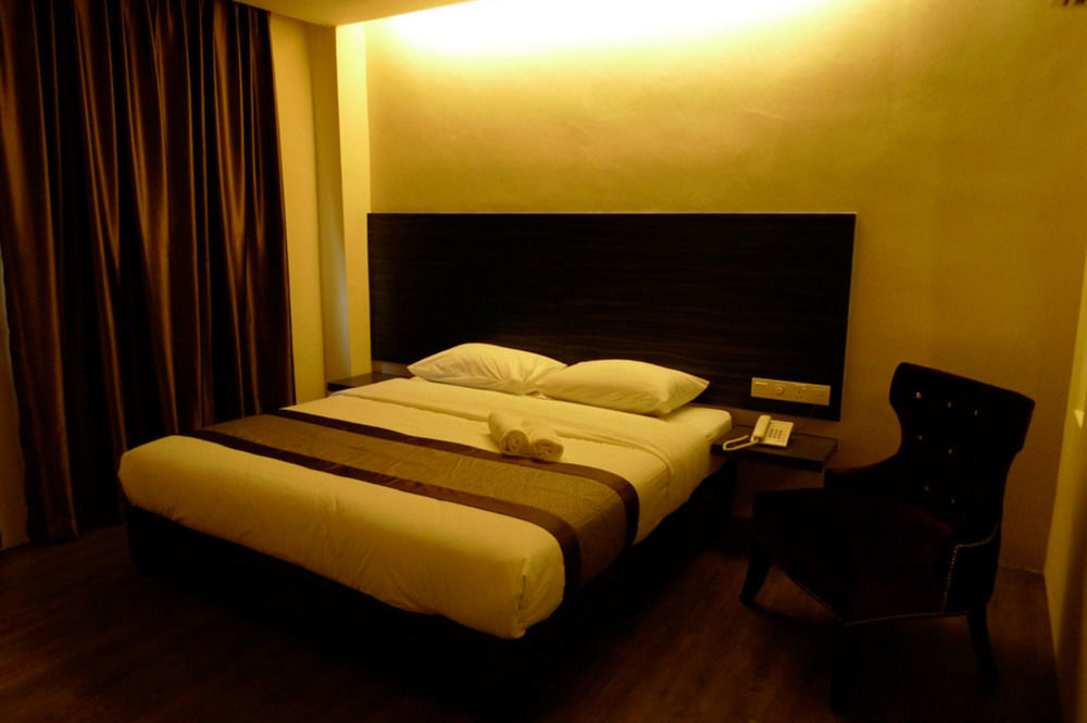 Hotel Austin Paradise - Taman Pulai Utama Skudai Exterior foto